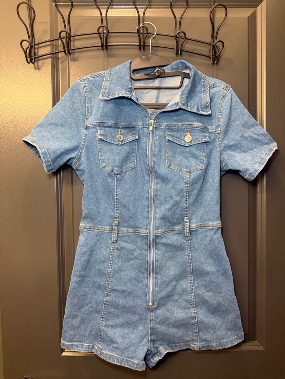 NWOT Eilly Bazar Zip Up Flap Pocket Denim Romper Size Small